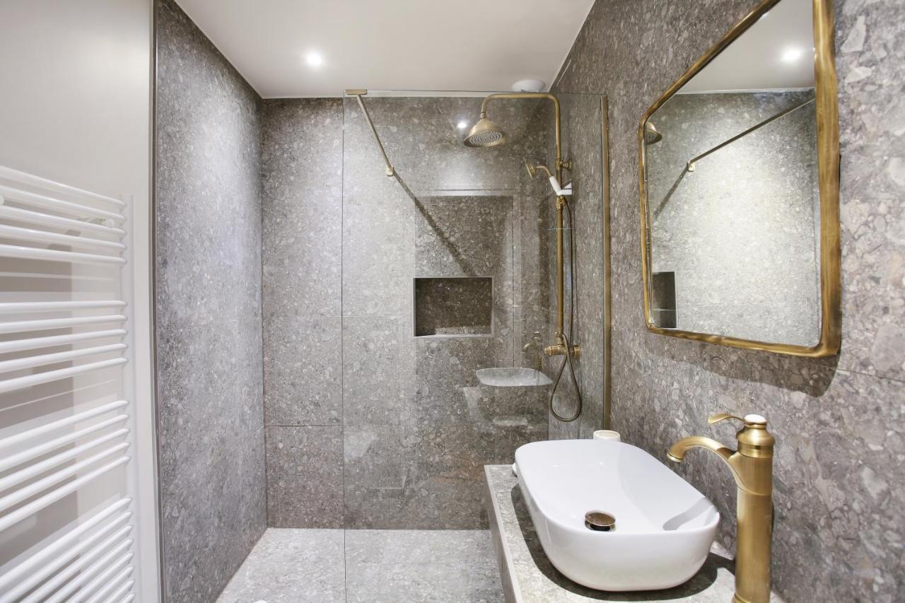 Residence In The Center Of Paris By Studio Prestige Dış mekan fotoğraf